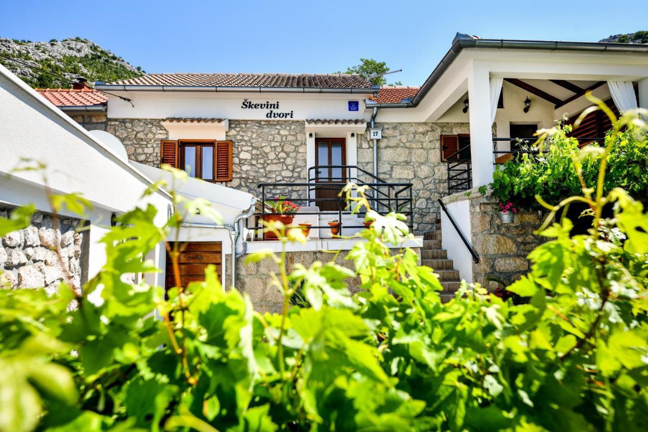 Holiday Home Skevini Dvori スタリグラード エクステリア 写真