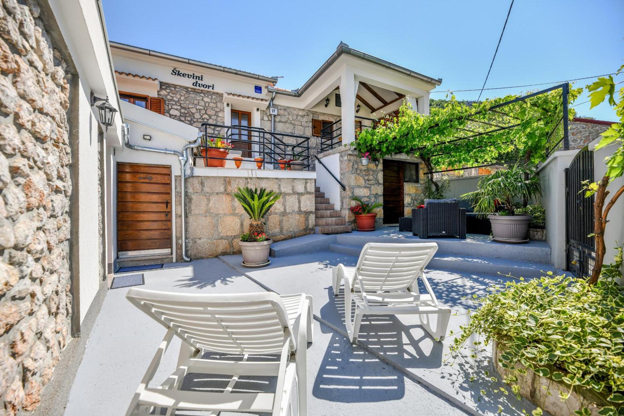 Holiday Home Skevini Dvori スタリグラード エクステリア 写真