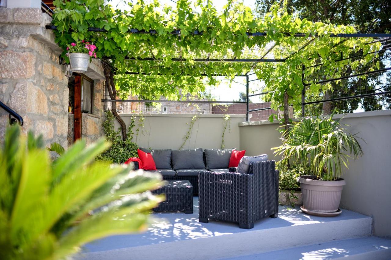 Holiday Home Skevini Dvori スタリグラード エクステリア 写真