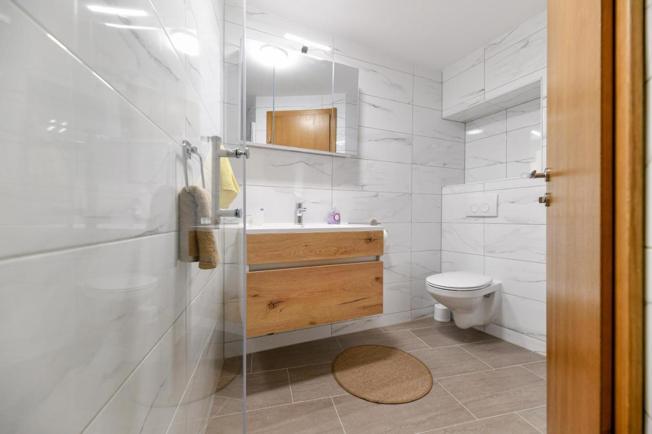 Holiday Home Skevini Dvori スタリグラード エクステリア 写真