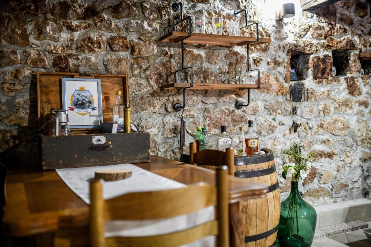 Holiday Home Skevini Dvori スタリグラード エクステリア 写真
